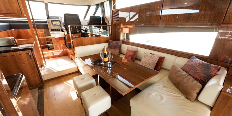 Fairline Squadron 65