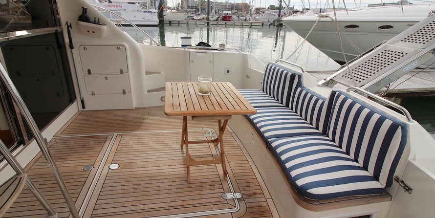 Fairline Squadron 59