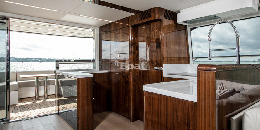 Fairline 68 Squadron