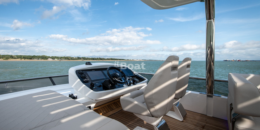 Fairline 68 Squadron