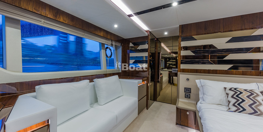 Fairline 68 Squadron