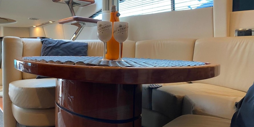 Fairline 58 Squadron