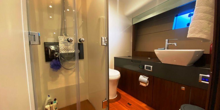 Fairline Squadron 65