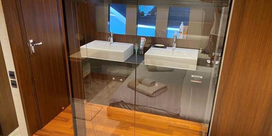 Fairline Squadron 65