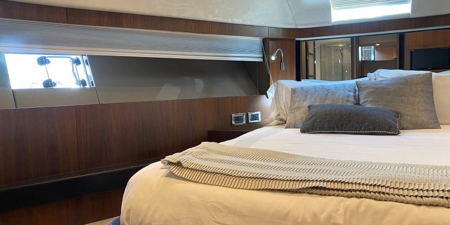 Fairline Squadron 65