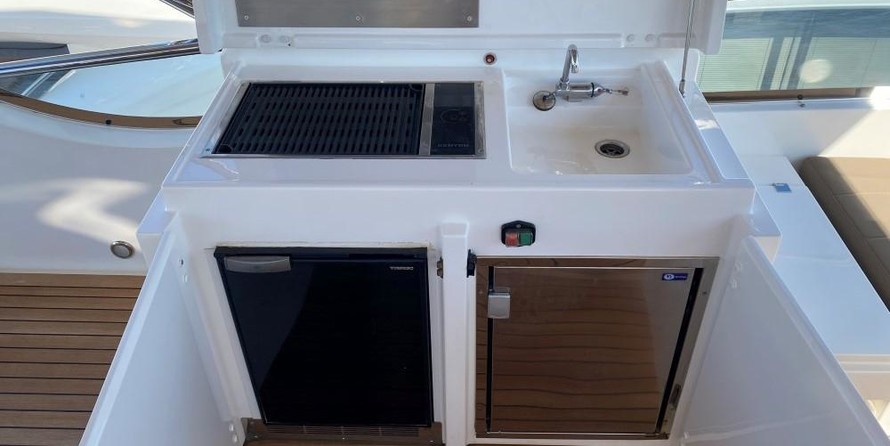 Fairline Squadron 65