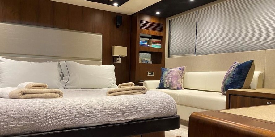 Fairline Squadron 65