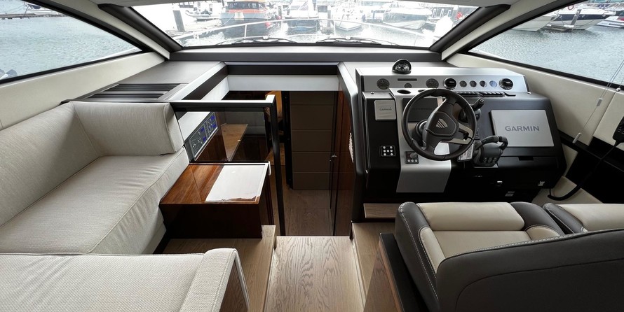 Fairline 50 Squadron