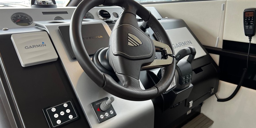 Fairline 50 Squadron