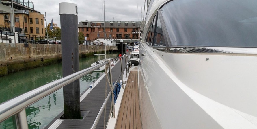 Fairline 58 Squadron