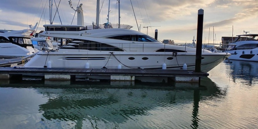 Fairline 58 Squadron