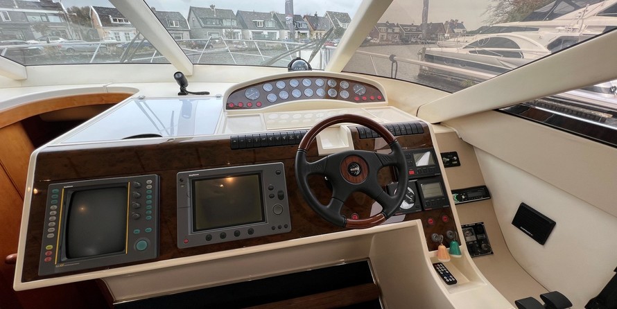 Fairline Squadron 59