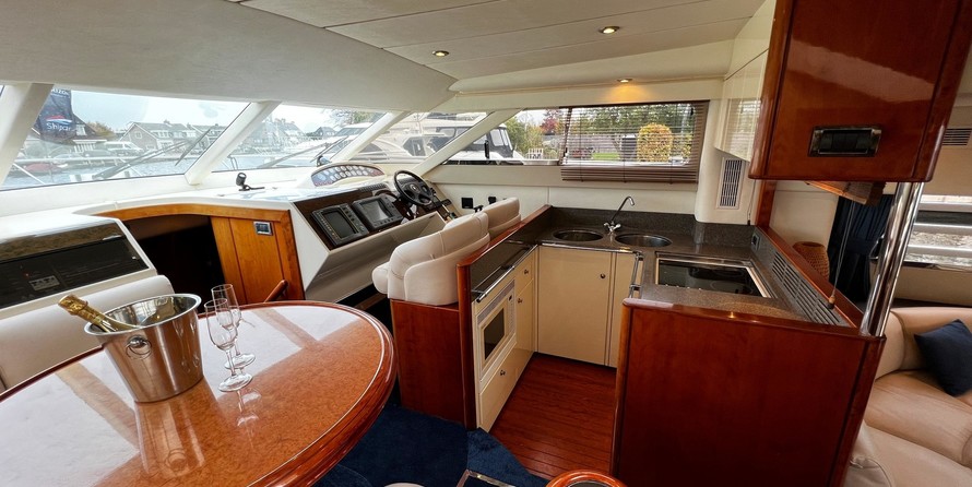 Fairline Squadron 59