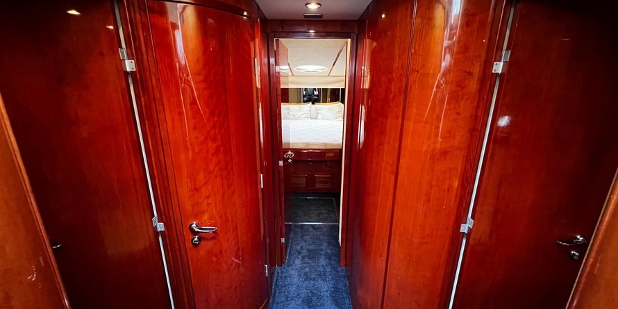 Fairline Squadron 59