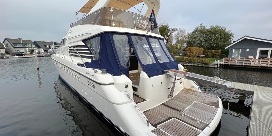Fairline Squadron 59