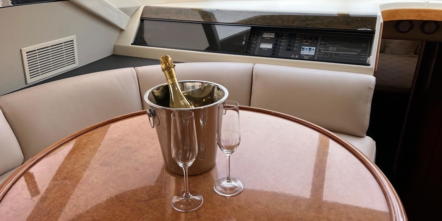 Fairline Squadron 59