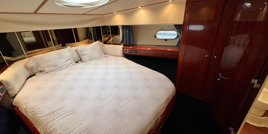 Fairline Squadron 59