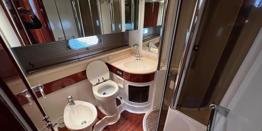 Fairline Squadron 59