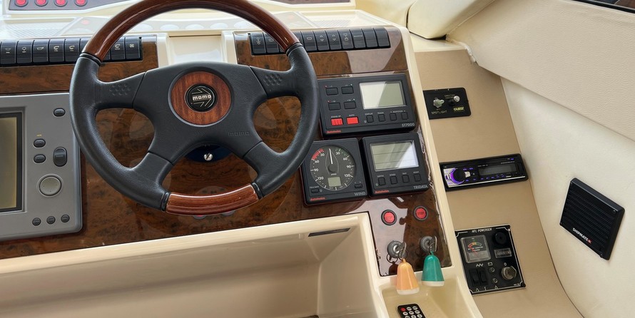 Fairline Squadron 59