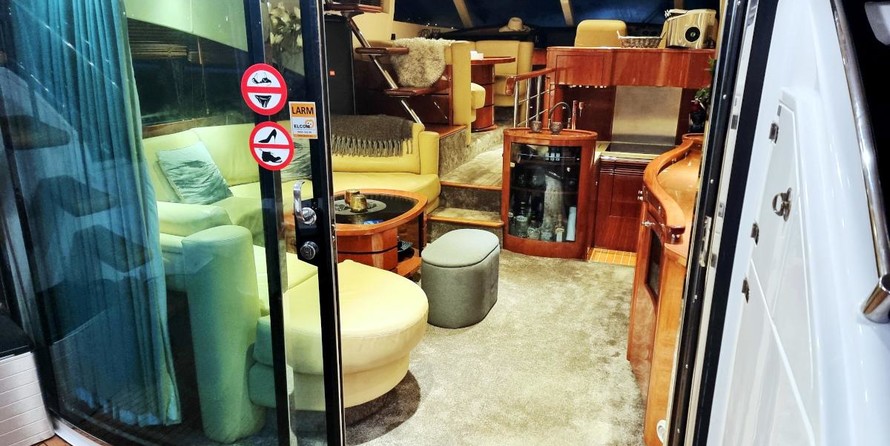 Fairline 58 Squadron