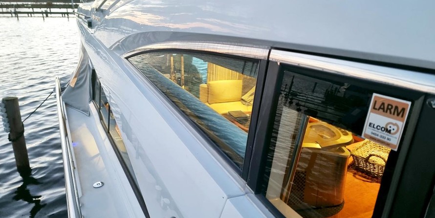 Fairline 58 Squadron