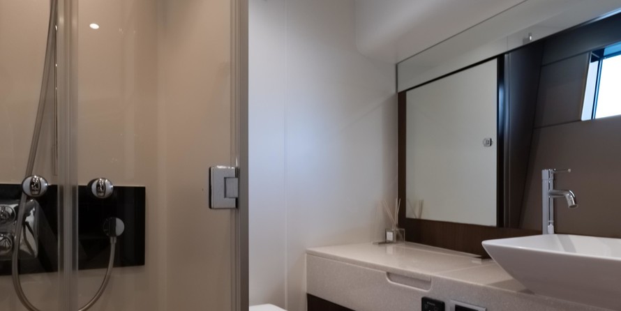 Fairline Squadron 65