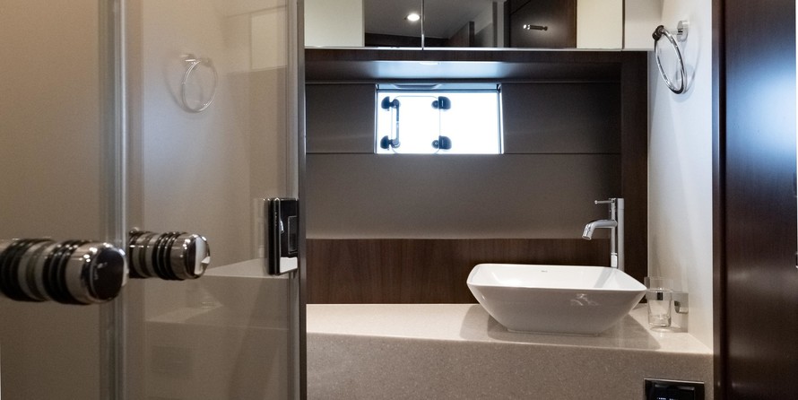 Fairline Squadron 65