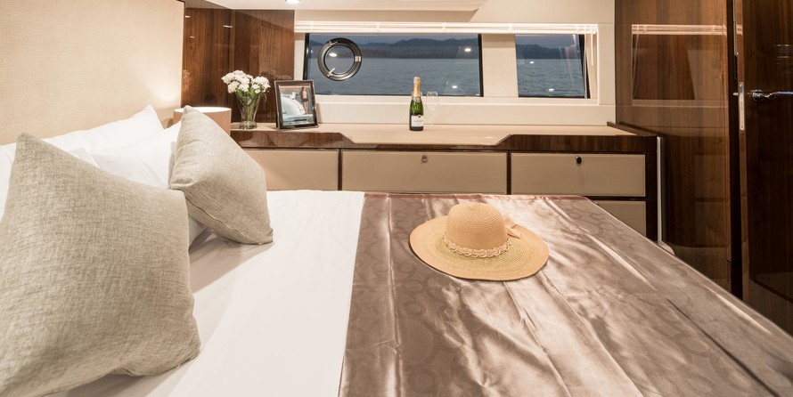 Fairline 50 Squadron