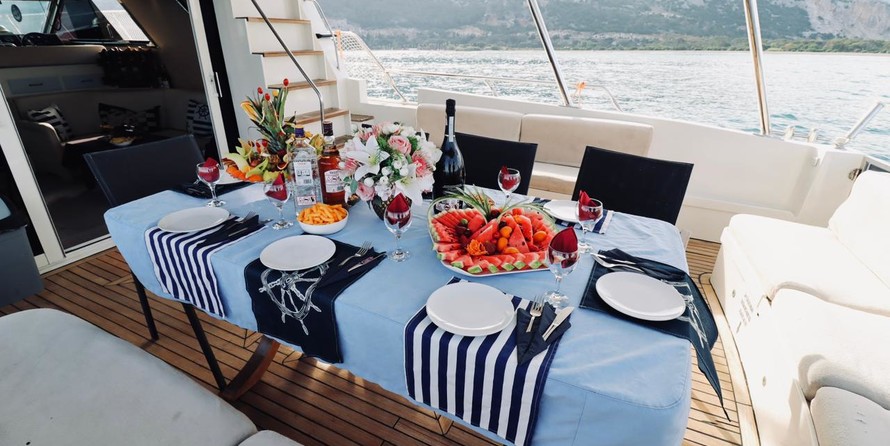 Fairline 60 Squadron